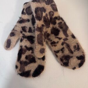 Aldo Brown Leopard Print Mittens